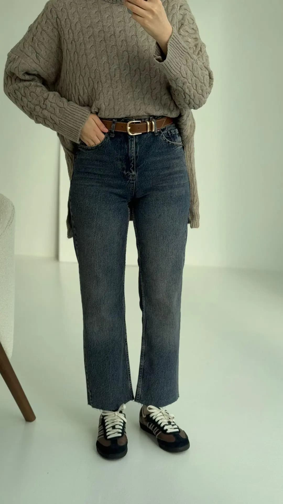 Premium Paçası Kesik Kemerli Jean