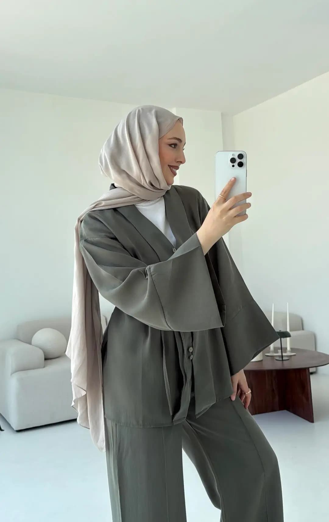 Şal Yaka Düğmeli Takım Haki