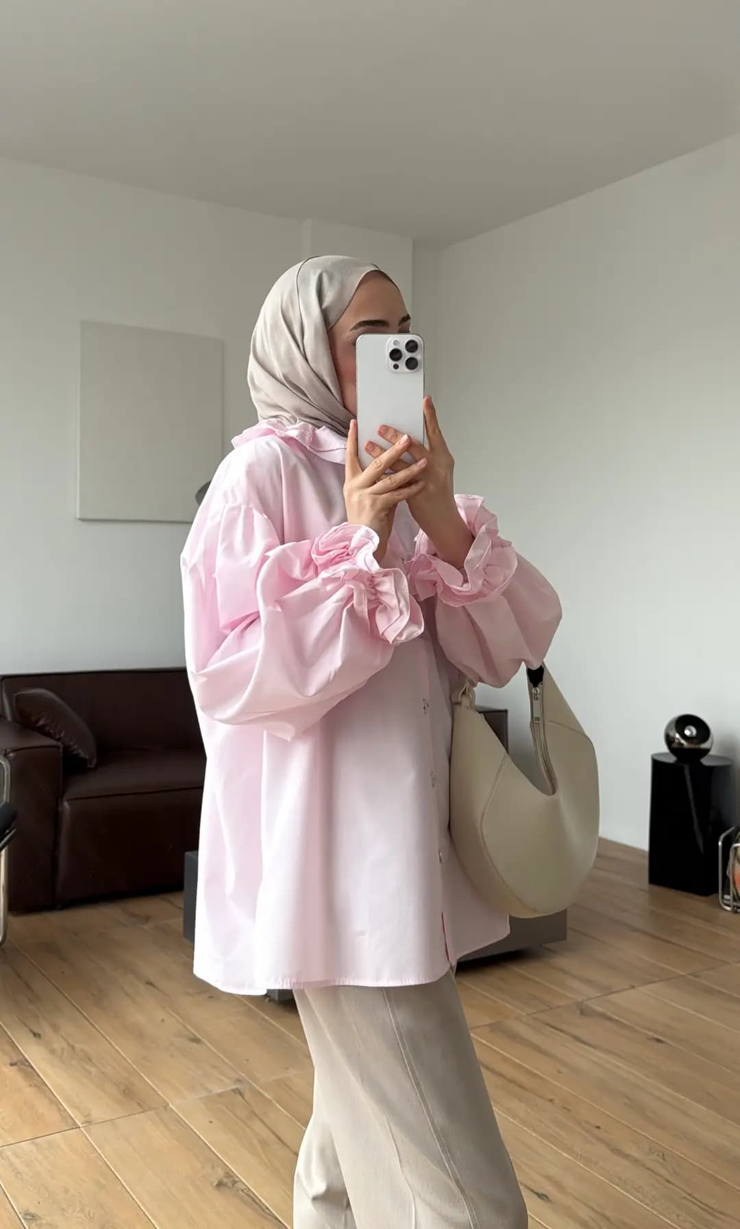 Yakası ve Kolu Fırfırlı Gömlek Pembe
