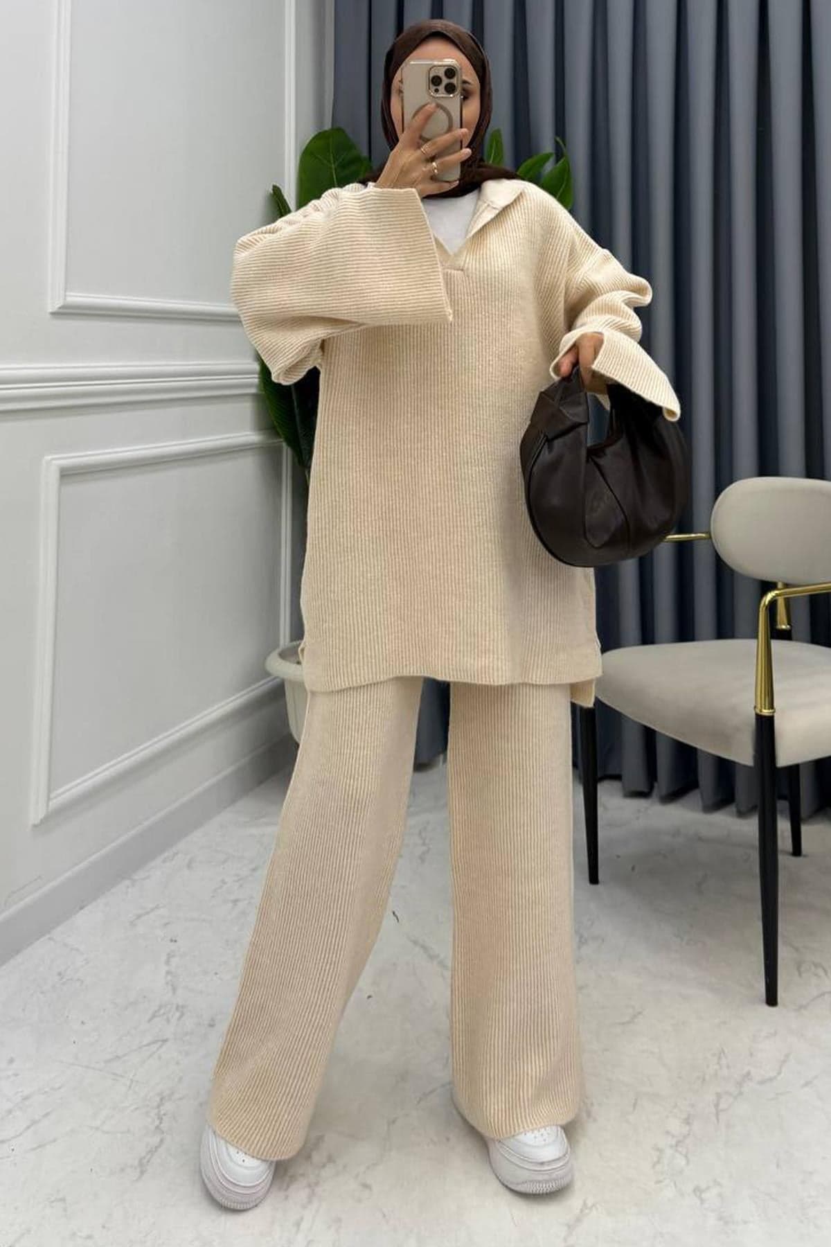 MİLA V YAKA TRİKO TAKIM BEJ